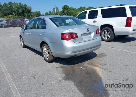 2009 Volkswagen Jetta Tdi Loyal Edition from USA, damaged, VIN 3VWCL71K59M002881